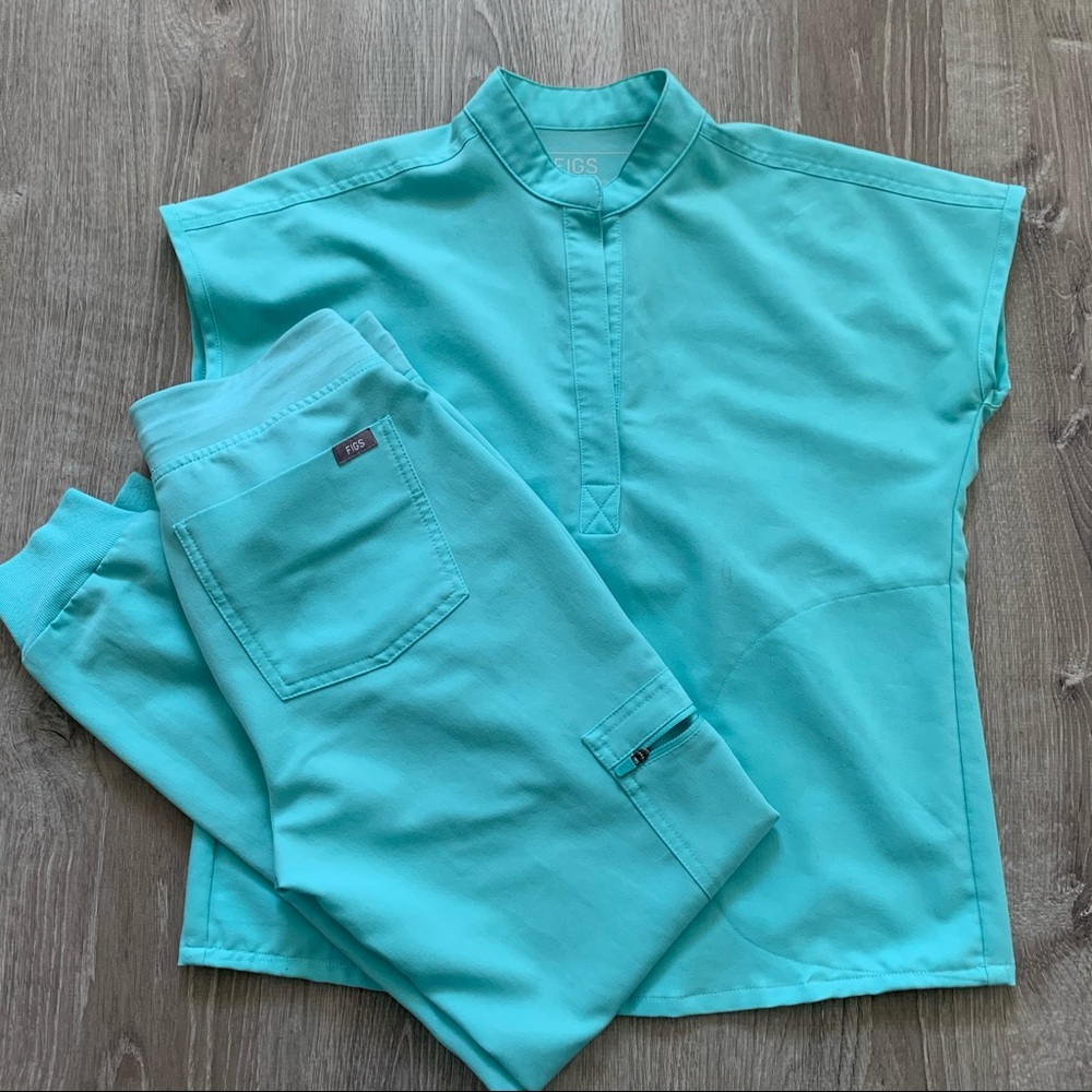 FIGS Fresh Aqua Rafaela